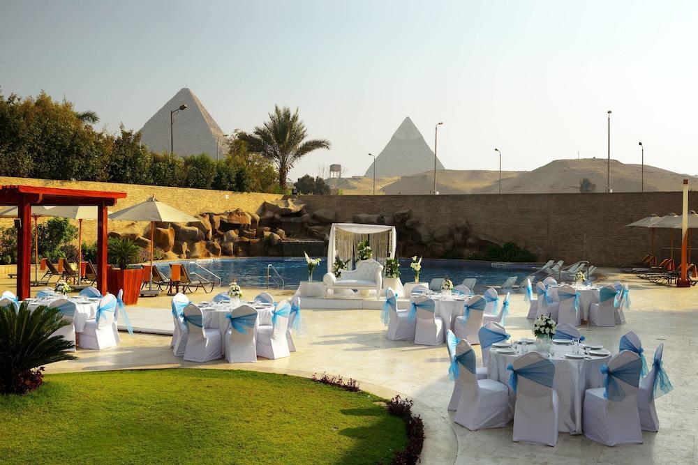Le Meridien Pyramids Hotel & Spa Giza Bagian luar foto